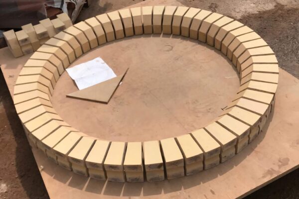 LOOSE CUT BULLNOSE ARCH